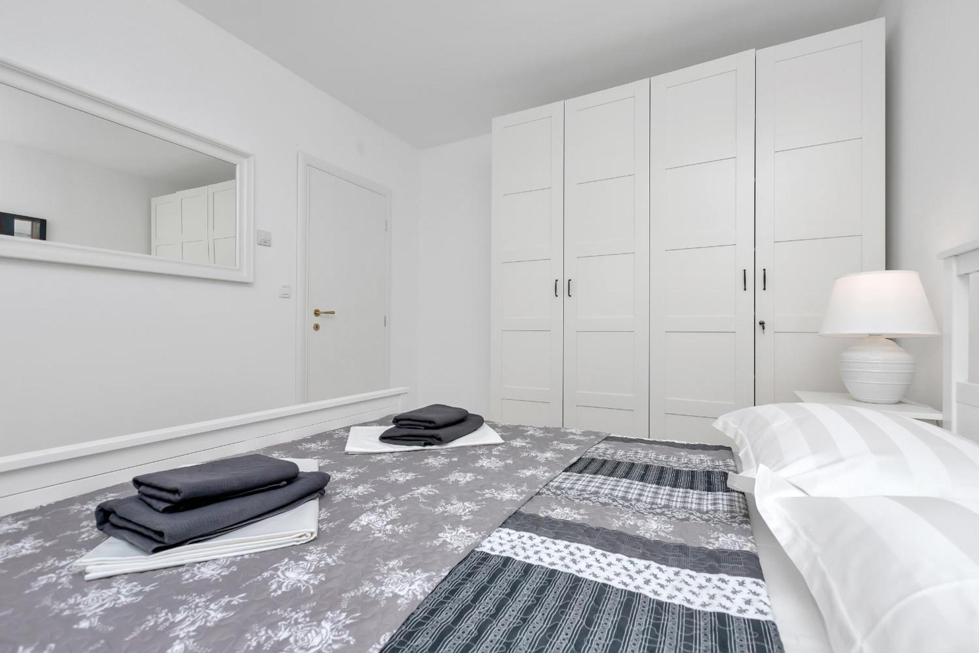 Apartment Lotte With Private Pool In The City Center! Makarska Cameră foto